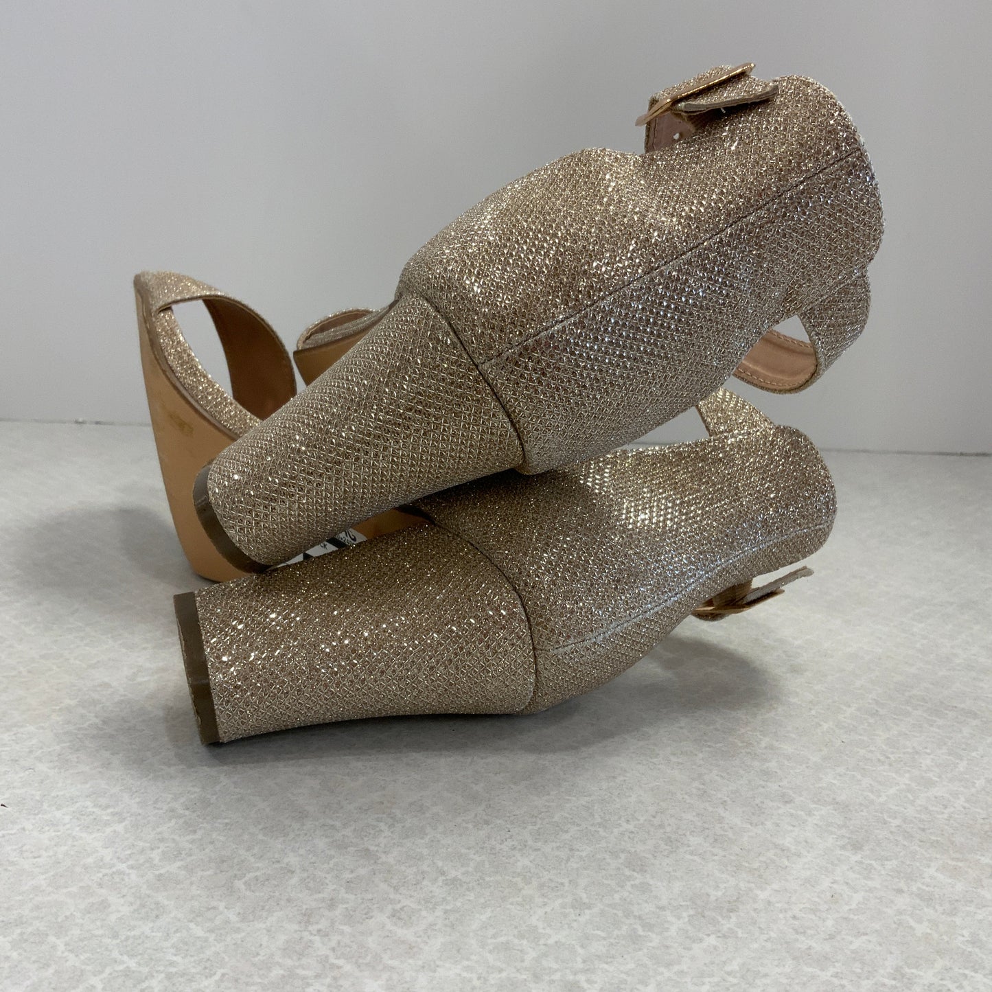 Shoes Heels Block By Pierre Dumas In Gold, Size: 10