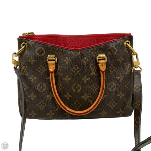 Handbag Luxury Designer By Louis Vuitton, Size: Medium