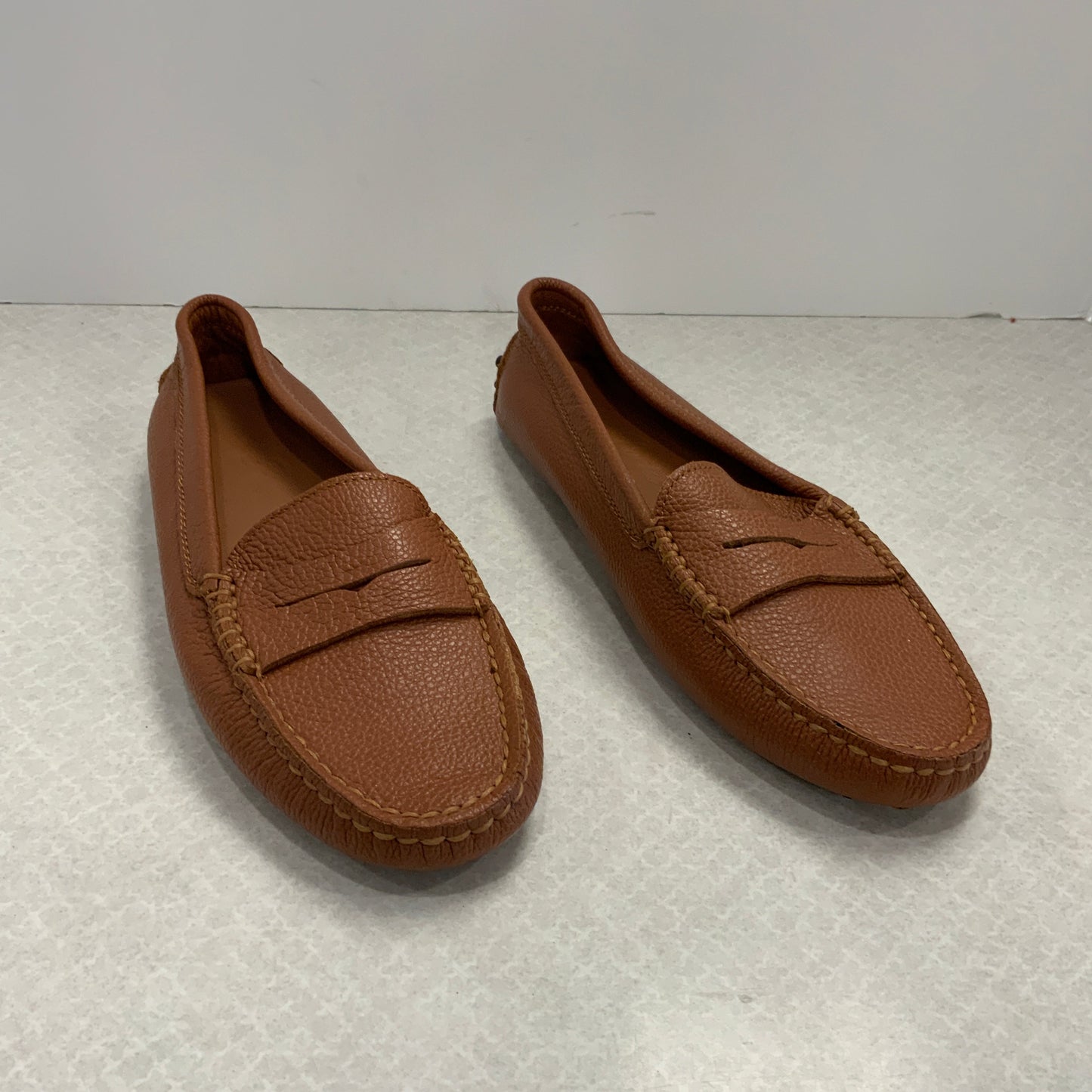 Brown Shoes Flats Poeta, Size 6.5