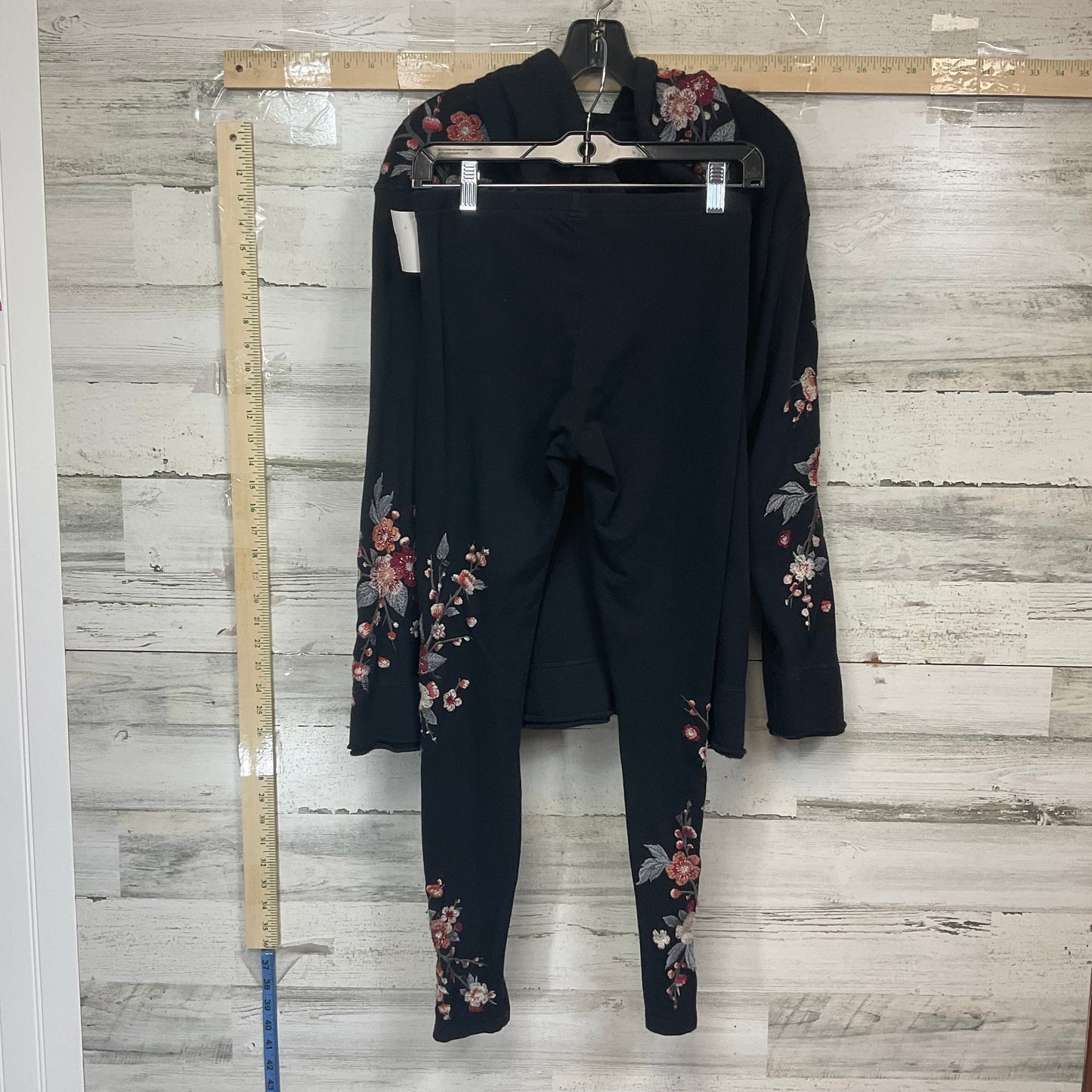 Black Top 2pc Long Sleeve Johnny Was, Size Xs