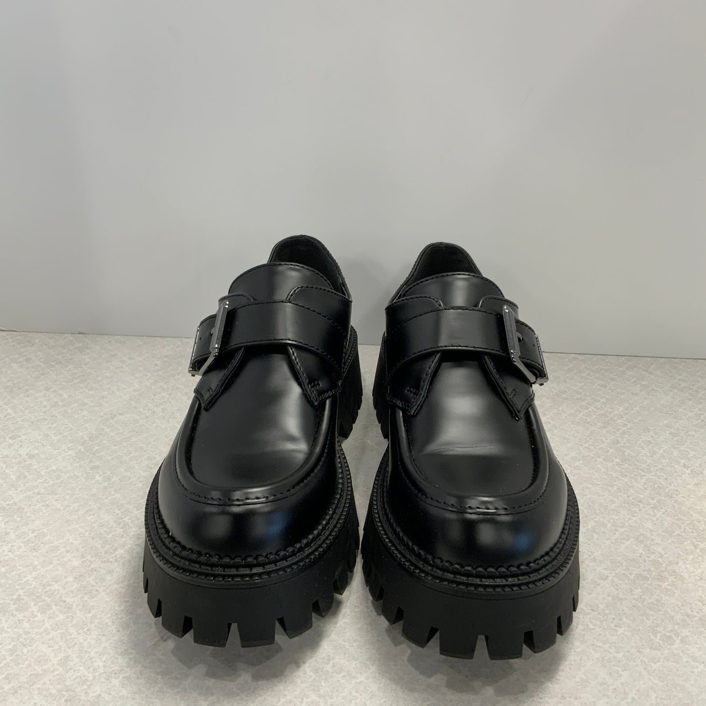 Black Shoes Flats Steve Madden, Size 8