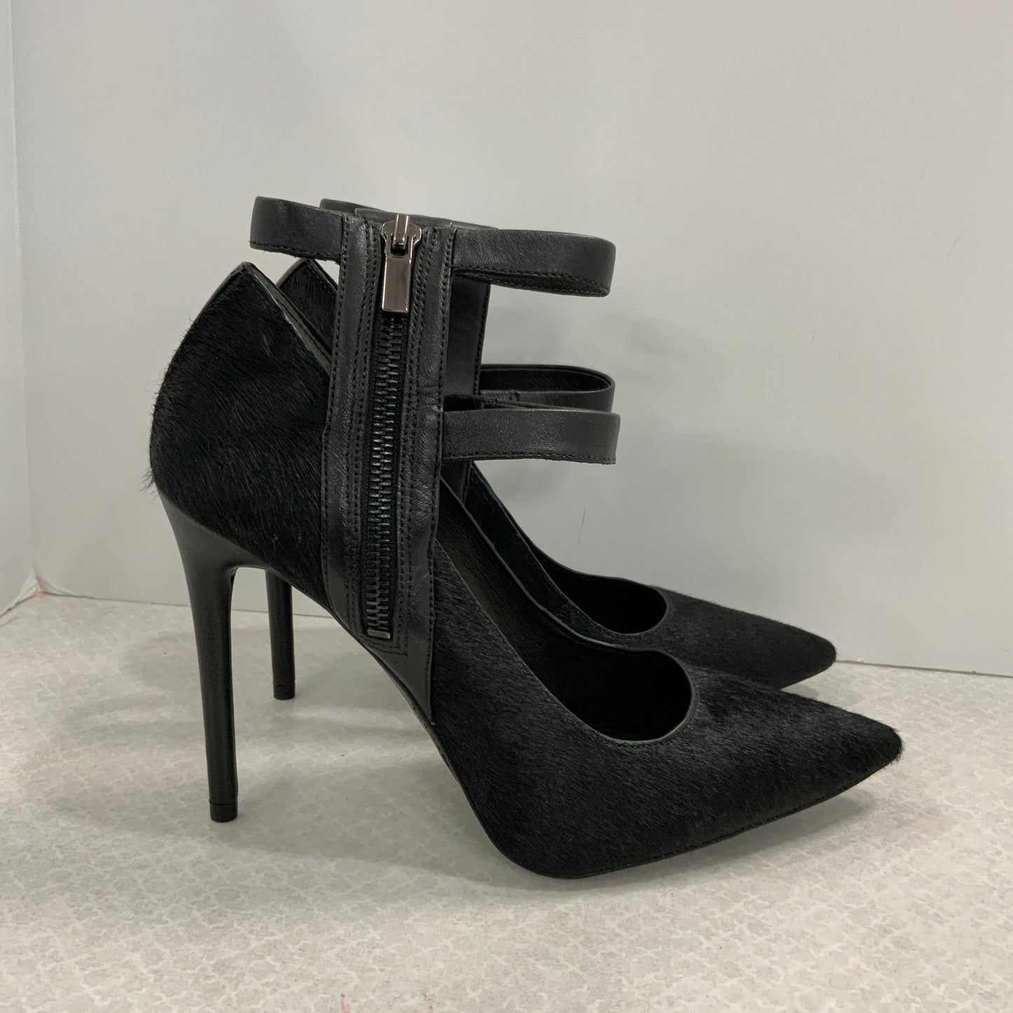 Black Shoes Heels Stiletto Kenneth Cole, Size 9