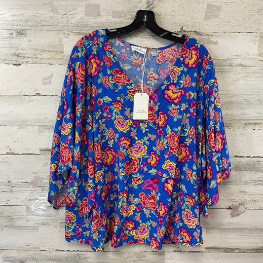 Top Short Sleeve By EMILY WONDER In Blue, Size: 2x