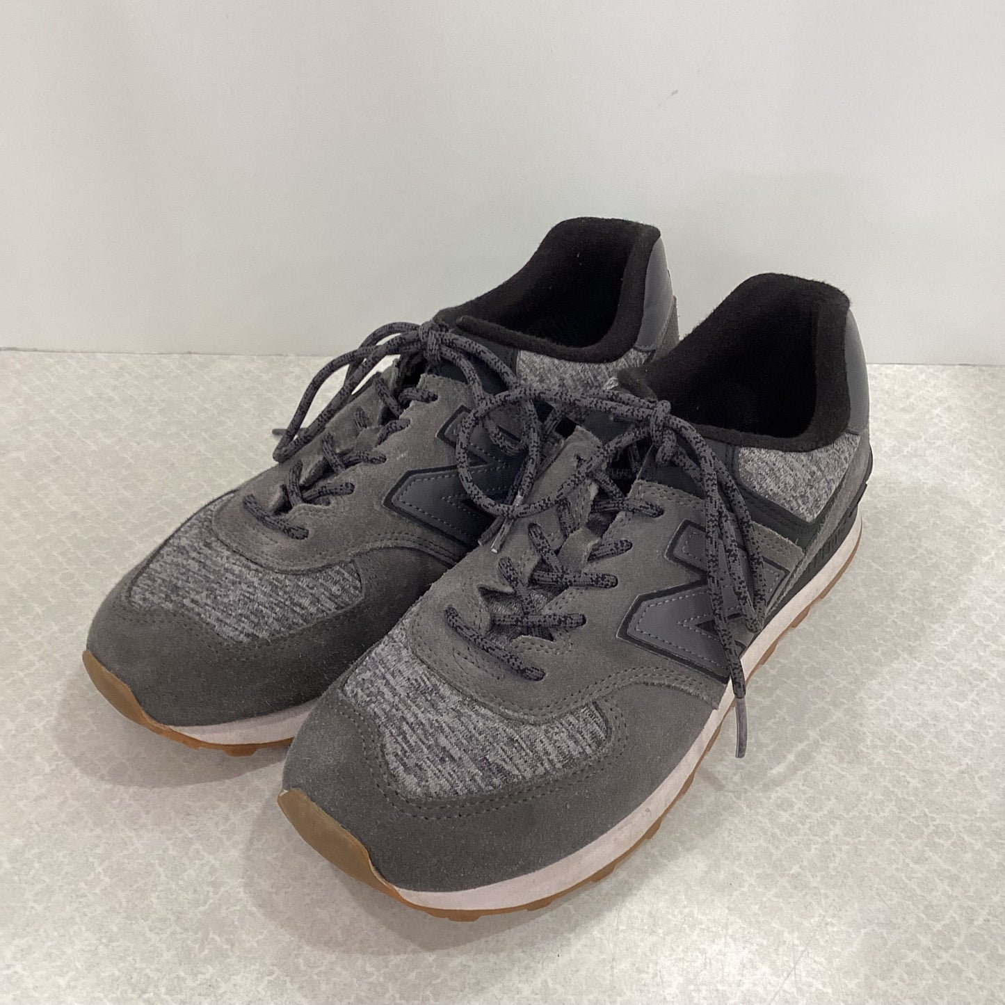 Shoes Sneakers By New Balance In Grey, Size: 9.5