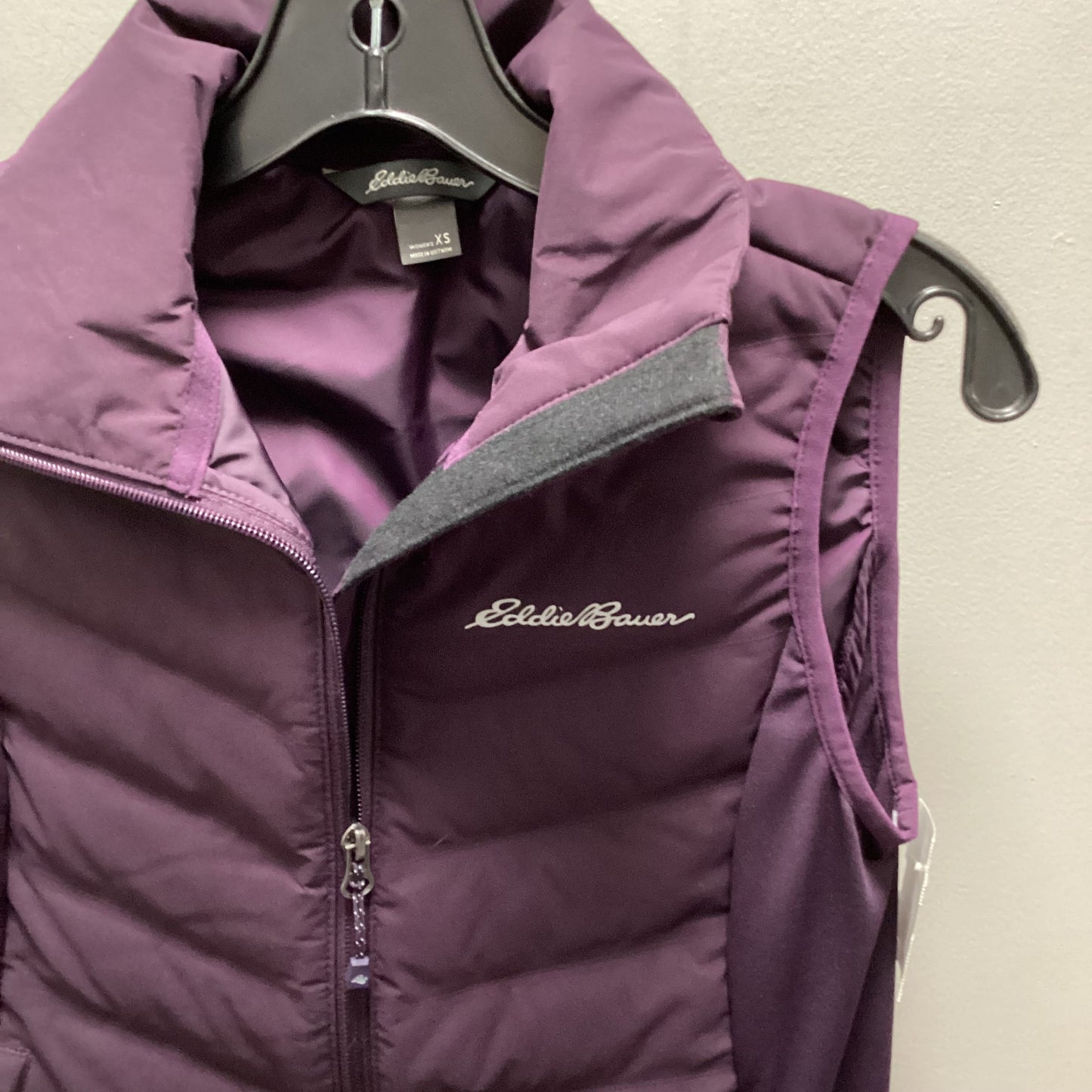 Vest Puffer & Quilted By Eddie Bauer In Purple, Size: Xs