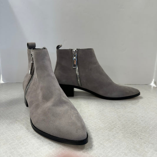 Boots Ankle Flats By Dolce Vita In Grey, Size: 8