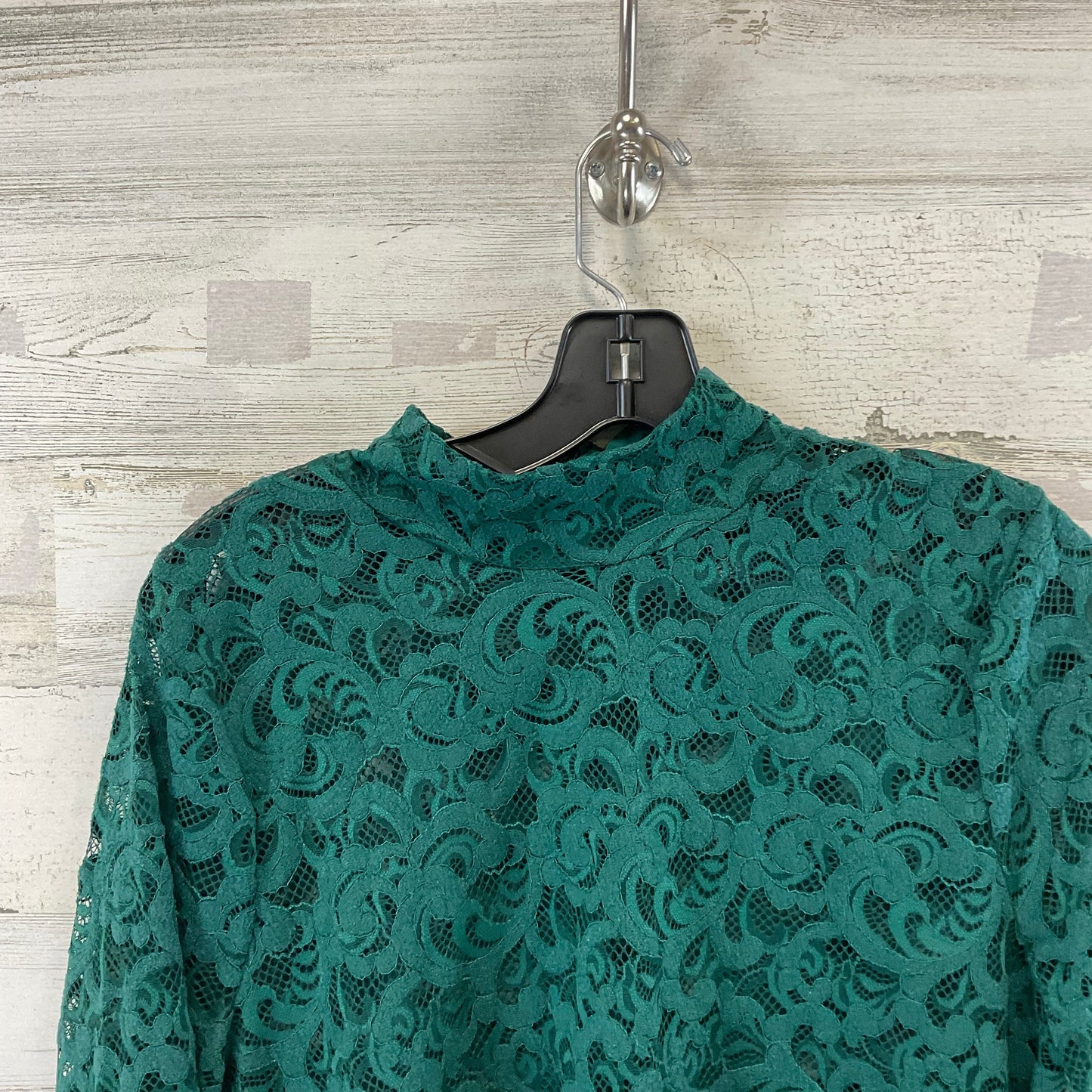 Top Long Sleeve By White House Black Market In Green, Size: L