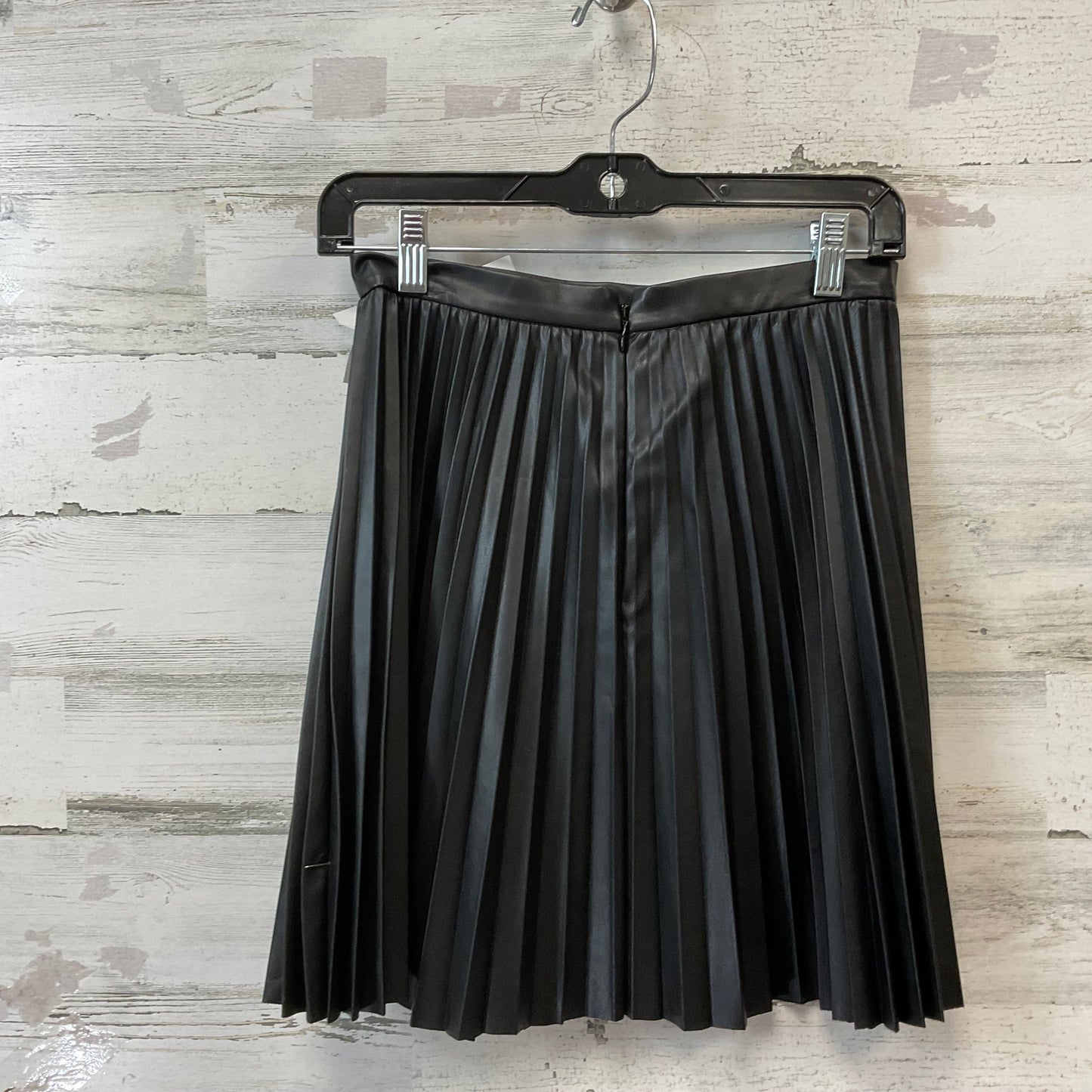 Skirt Mini & Short By French Connection In Black, Size: 4