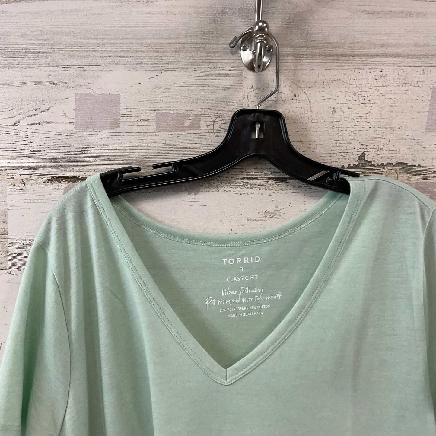 Top Short Sleeve Basic By Torrid In Green, Size: 3x