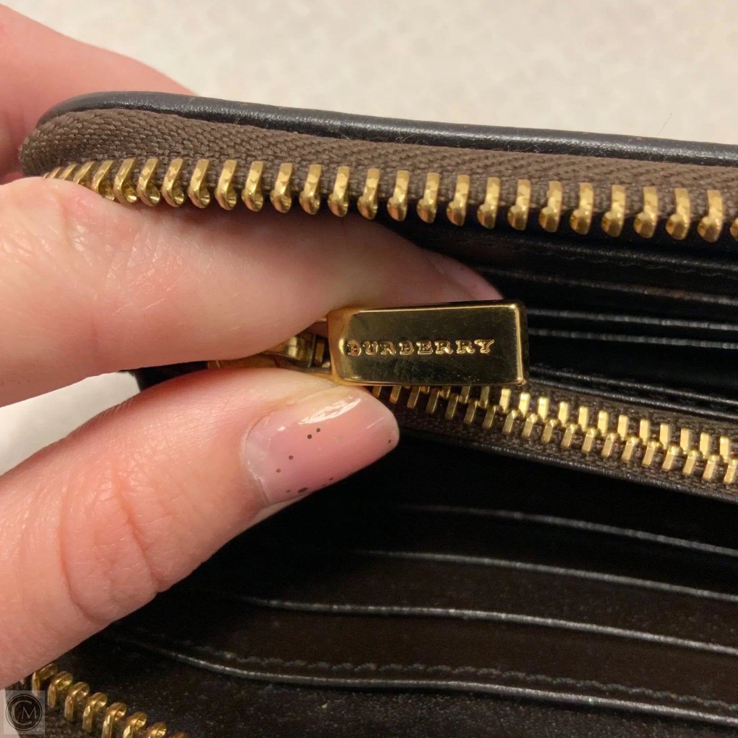 Wallet Luxury Designer By Burberry, Size: Medium