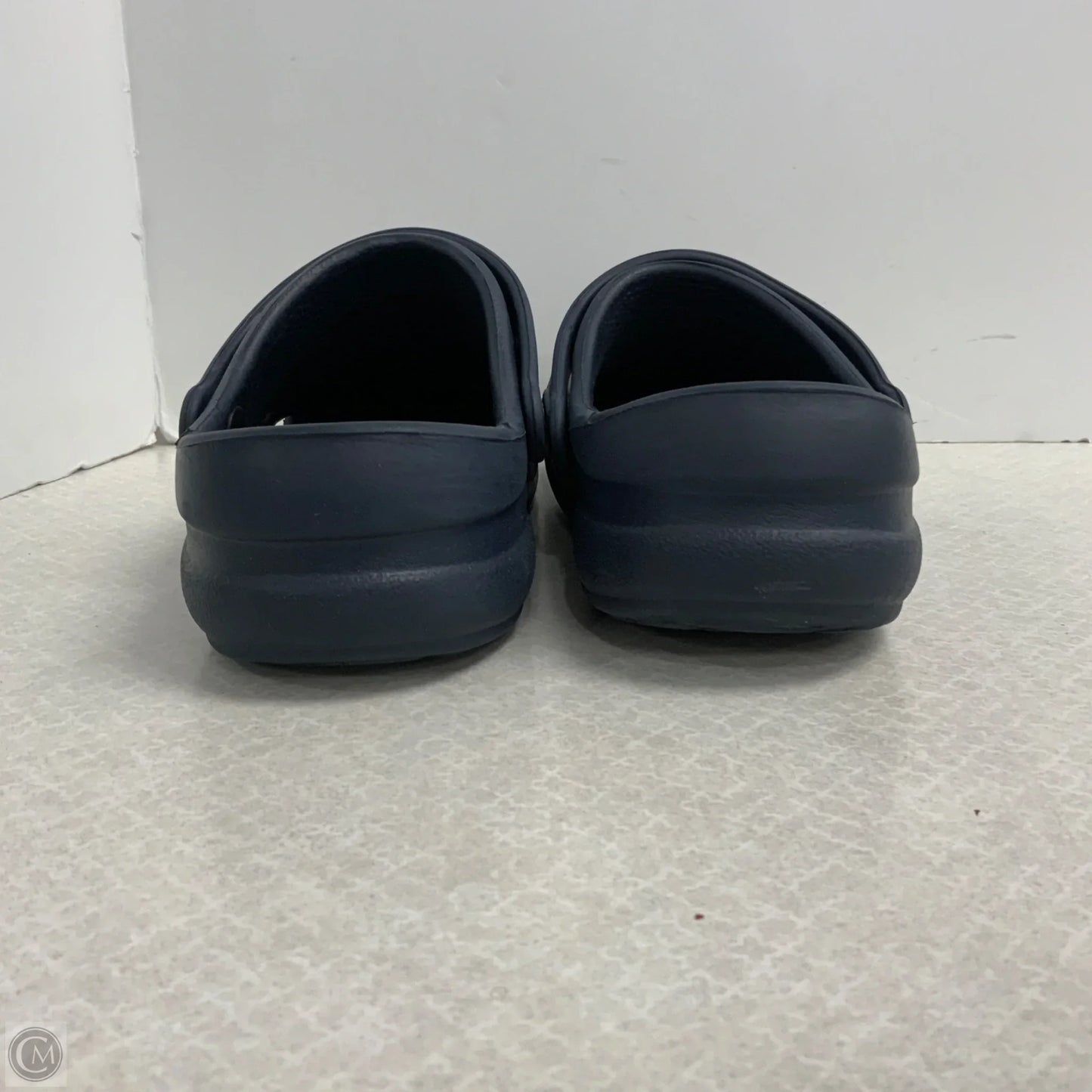 Sandals Flats By Crocs In Blue, Size: 7