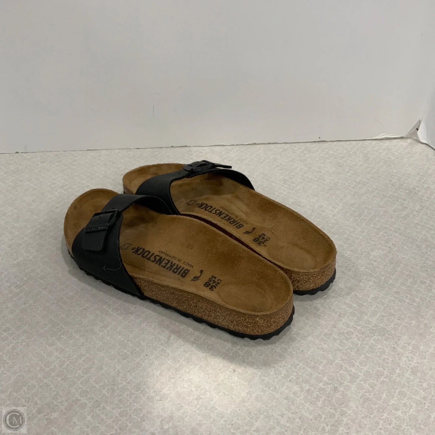 Sandals Flats By Birkenstock In Black, Size: 7