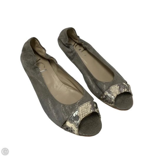 Shoes Flats By Agl In Grey, Size: 9