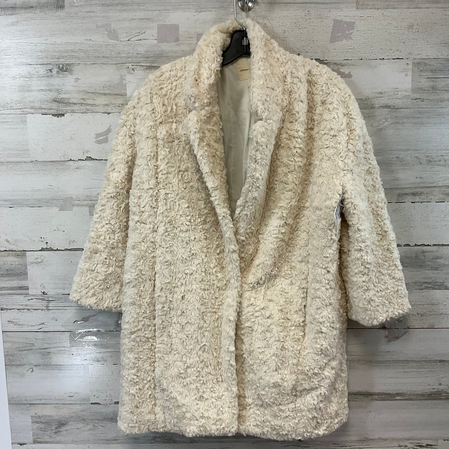 Jacket Faux Fur & Sherpa By Silence And Noise In Cream, Size: M