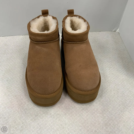 Boots Ankle Flats By Ugg In Brown, Size: 7