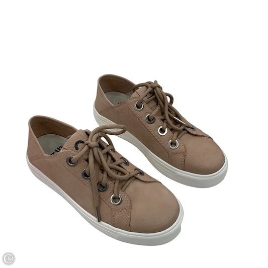 Shoes Sneakers By Earth In Pink, Size: 6