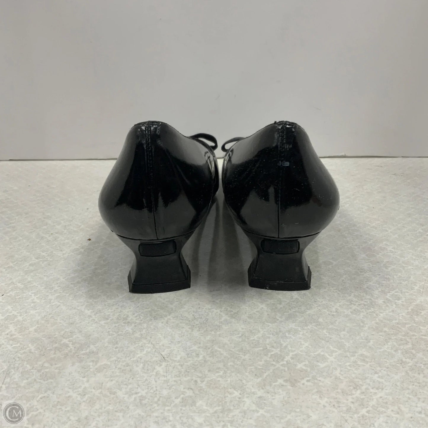Shoes Designer By Stuart Weitzman In Black, Size: 8.5
