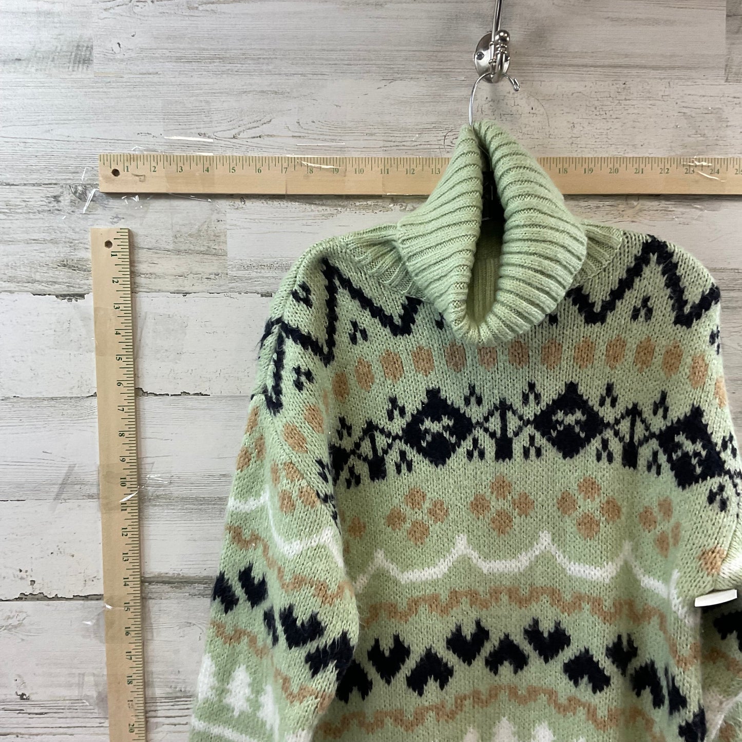 Sweater By Anthropologie  Size: S