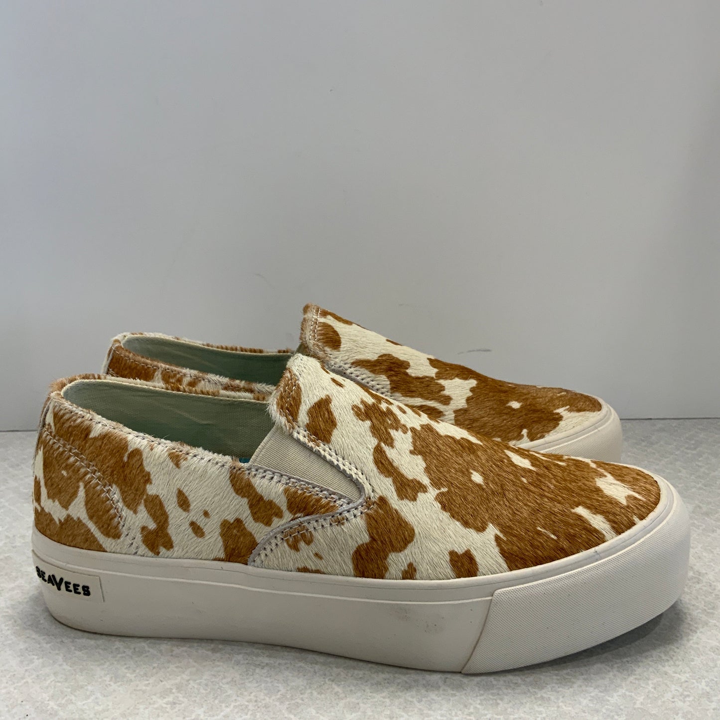Animal Print Shoes Sneakers Seavees, Size 9