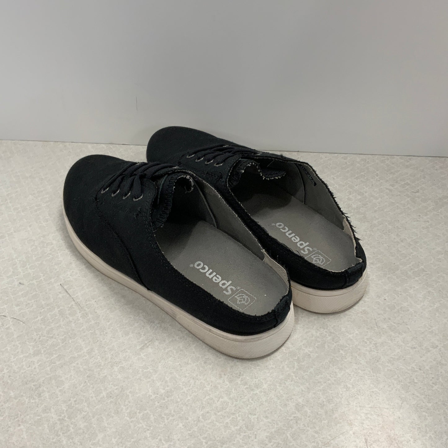 Black Shoes Sneakers Spenco, Size 9