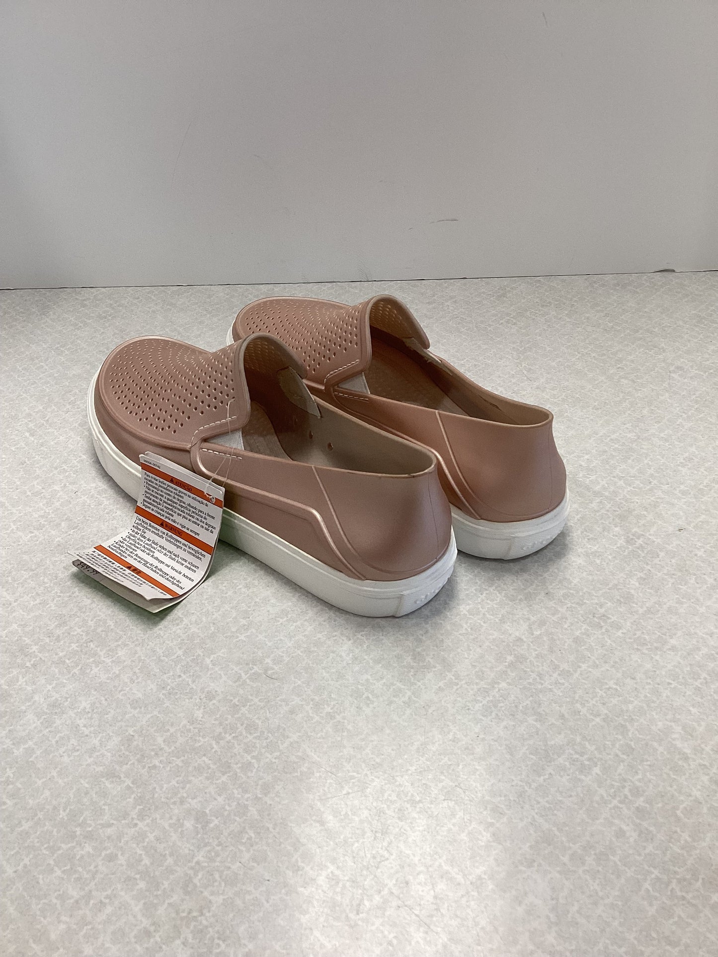Pink Shoes Flats Crocs, Size 11