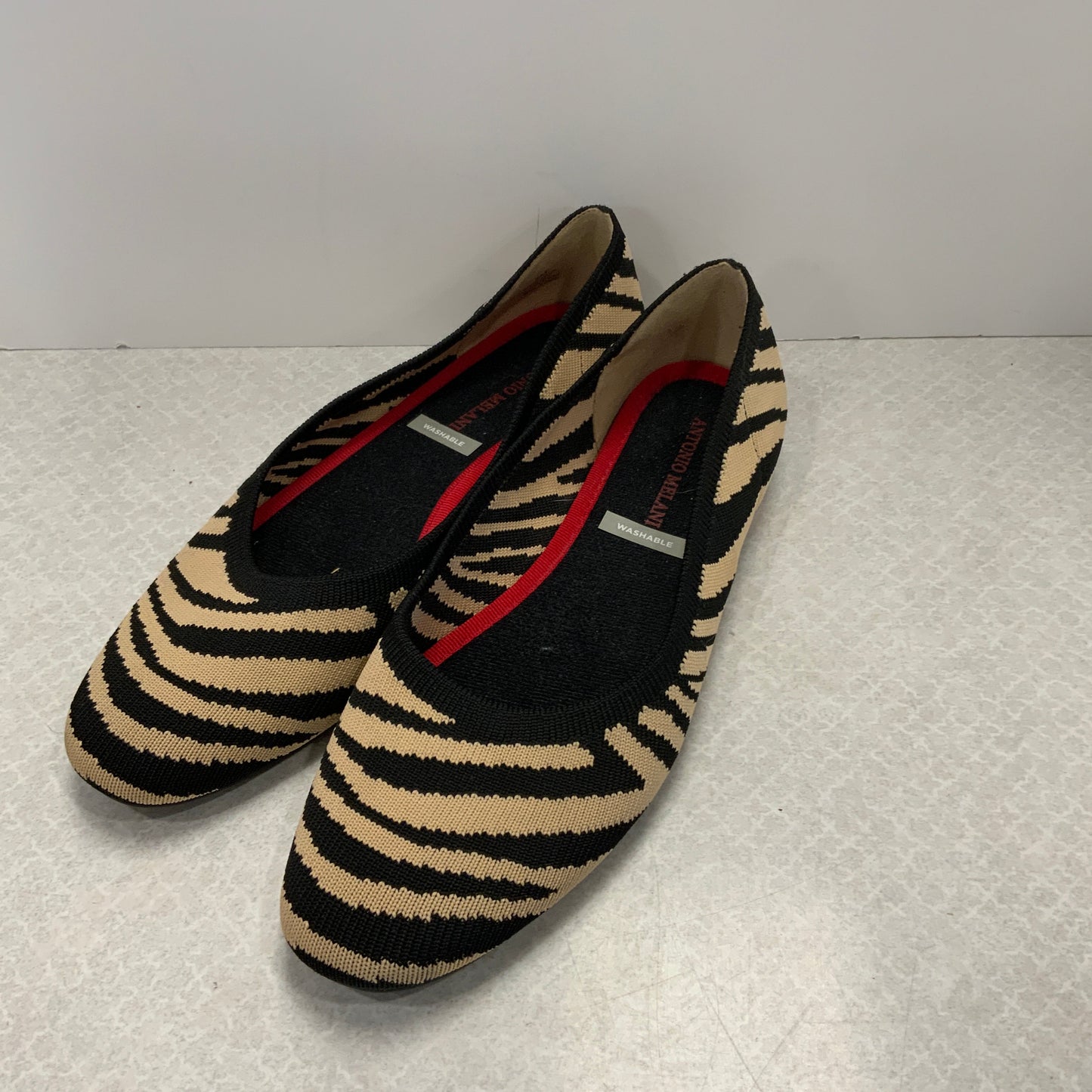 Black Shoes Flats Antonio Melani, Size 8