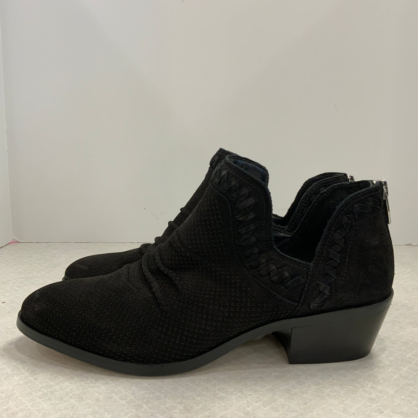 Boots Ankle Heels By Vince Camuto In Black, Size: 9.5