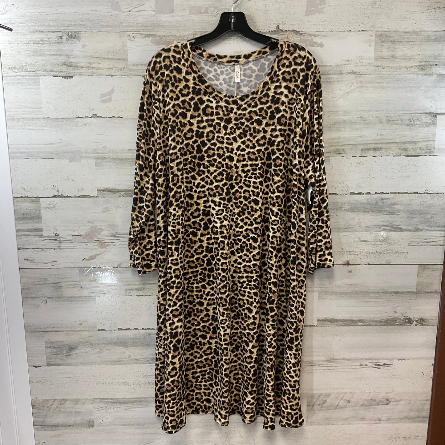 Dress Casual Short By Celeste In Animal Print Size: 3x