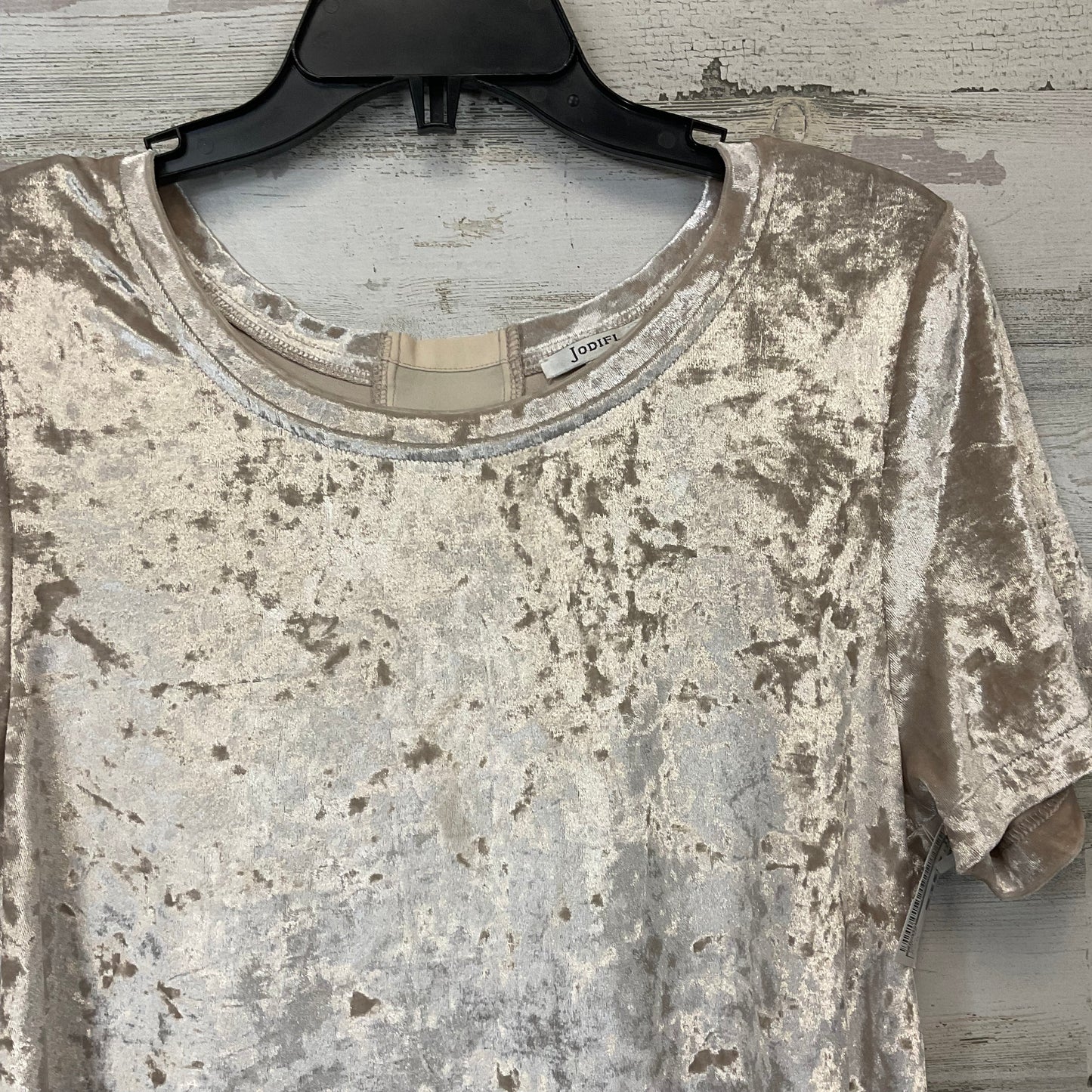 Top Short Sleeve By Jodifl In Gold, Size: M