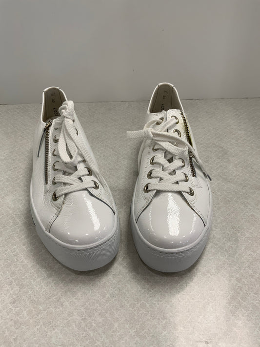 Shoes Sneakers By Paul Green In White, Size: 8.5