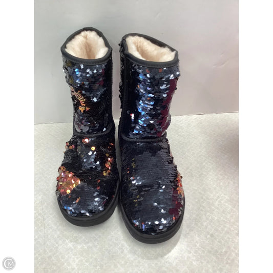 Boots Designer By Ugg In Black, Size: 7