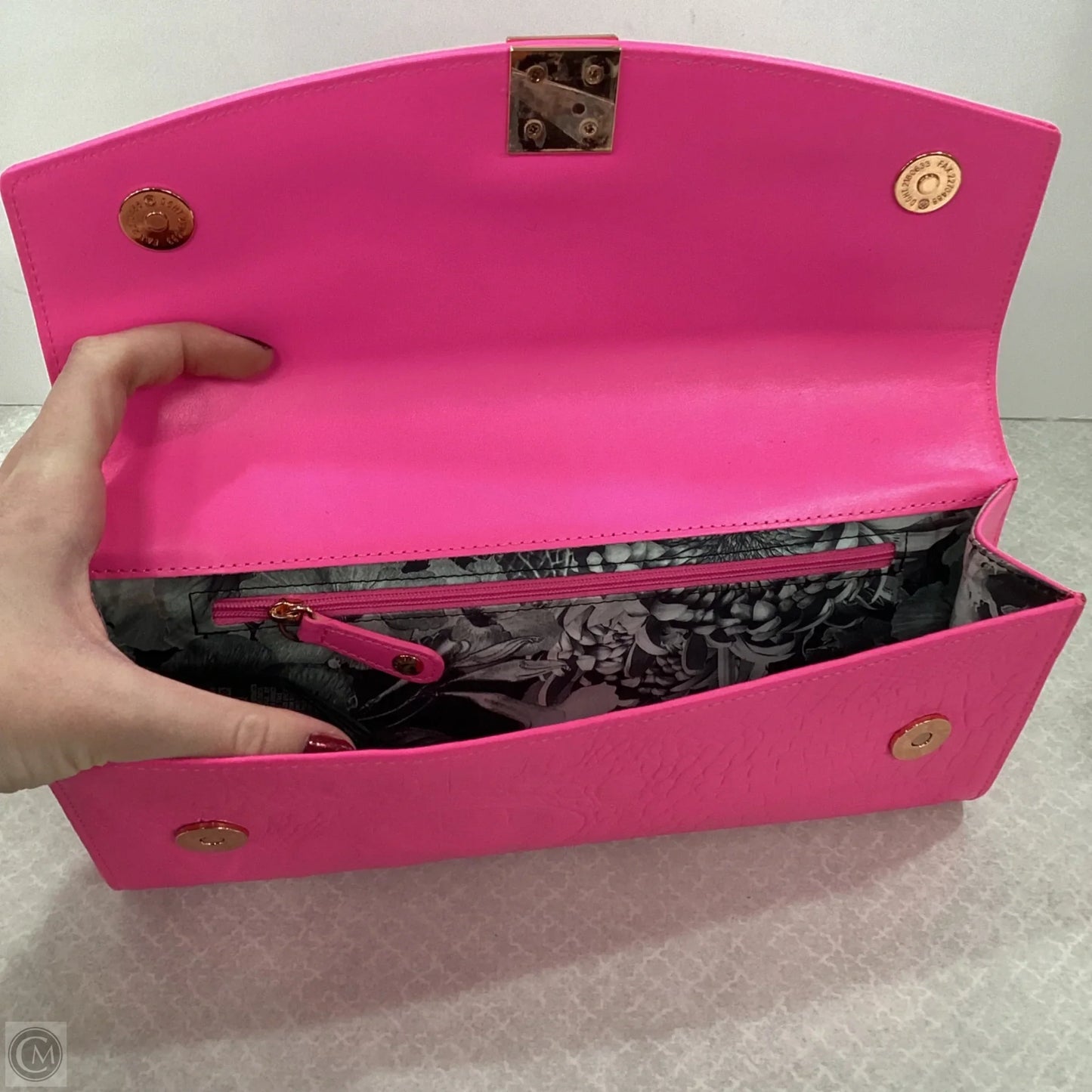 Clutch By Ted Baker, Size: Medium