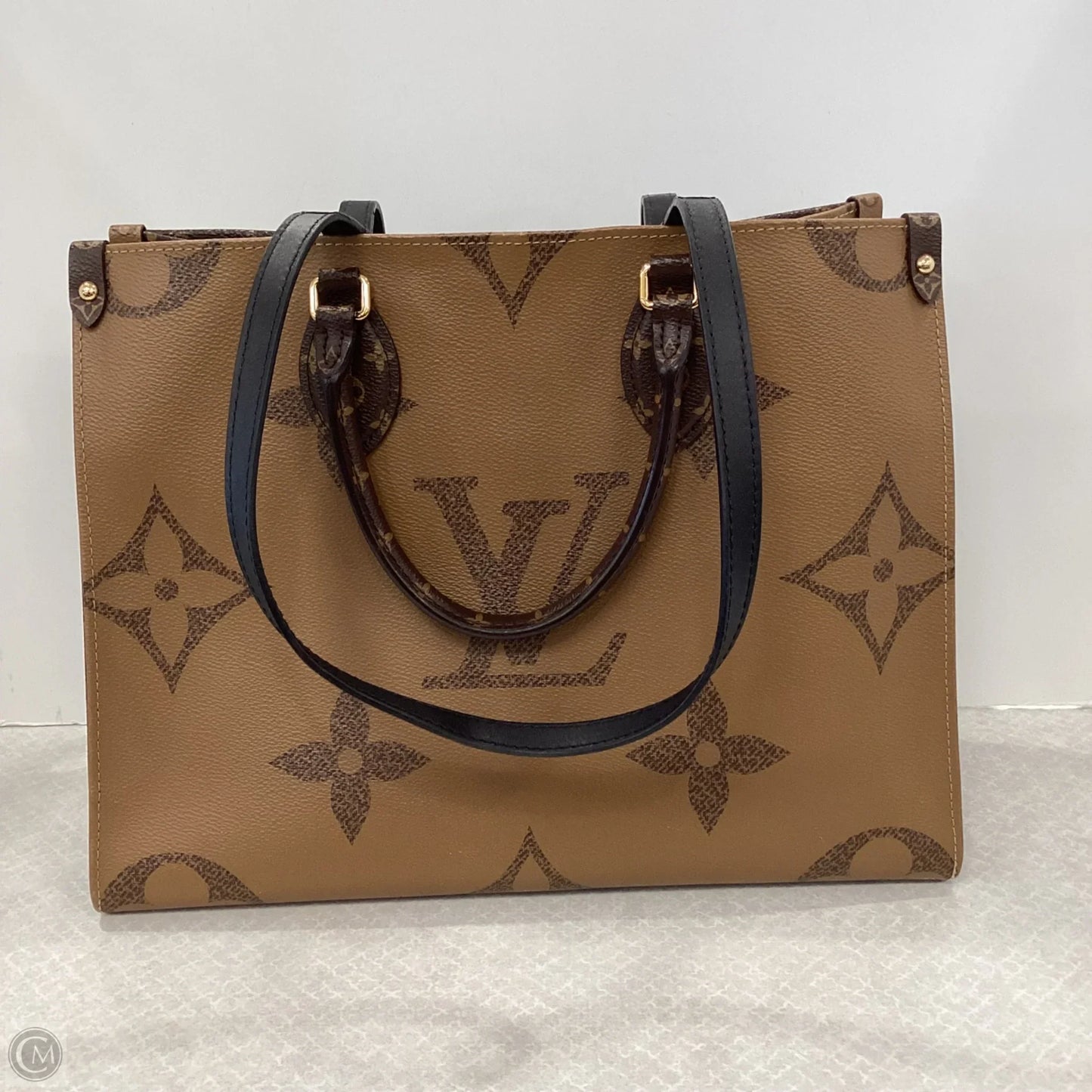 Handbag Luxury Designer By Louis Vuitton, Size: Large