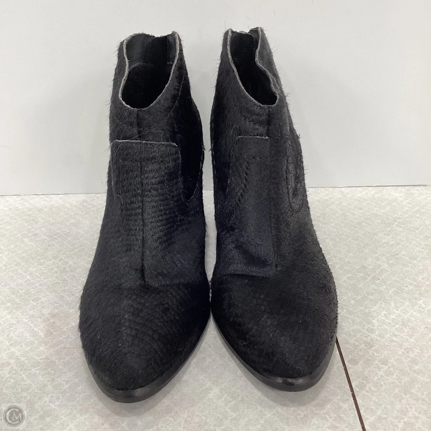 Boots Ankle Heels By Ugg In Black, Size: 9