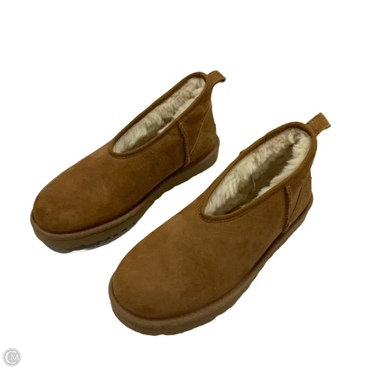 Shoes Flats By Ugg In Brown, Size: 10