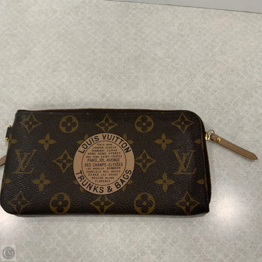 Wallet Luxury Designer By Louis Vuitton, Size: Medium