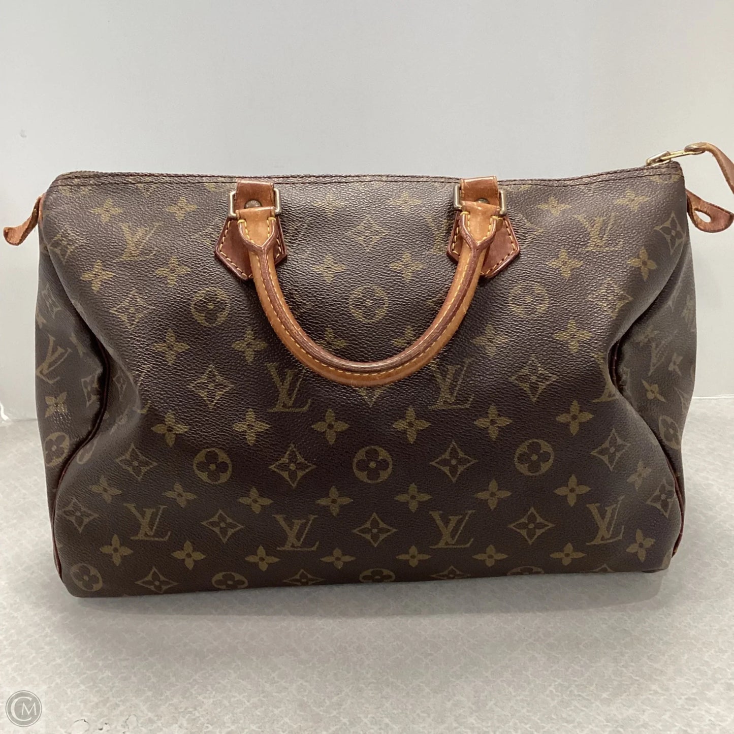 Handbag Luxury Designer By Louis Vuitton, Size: Medium