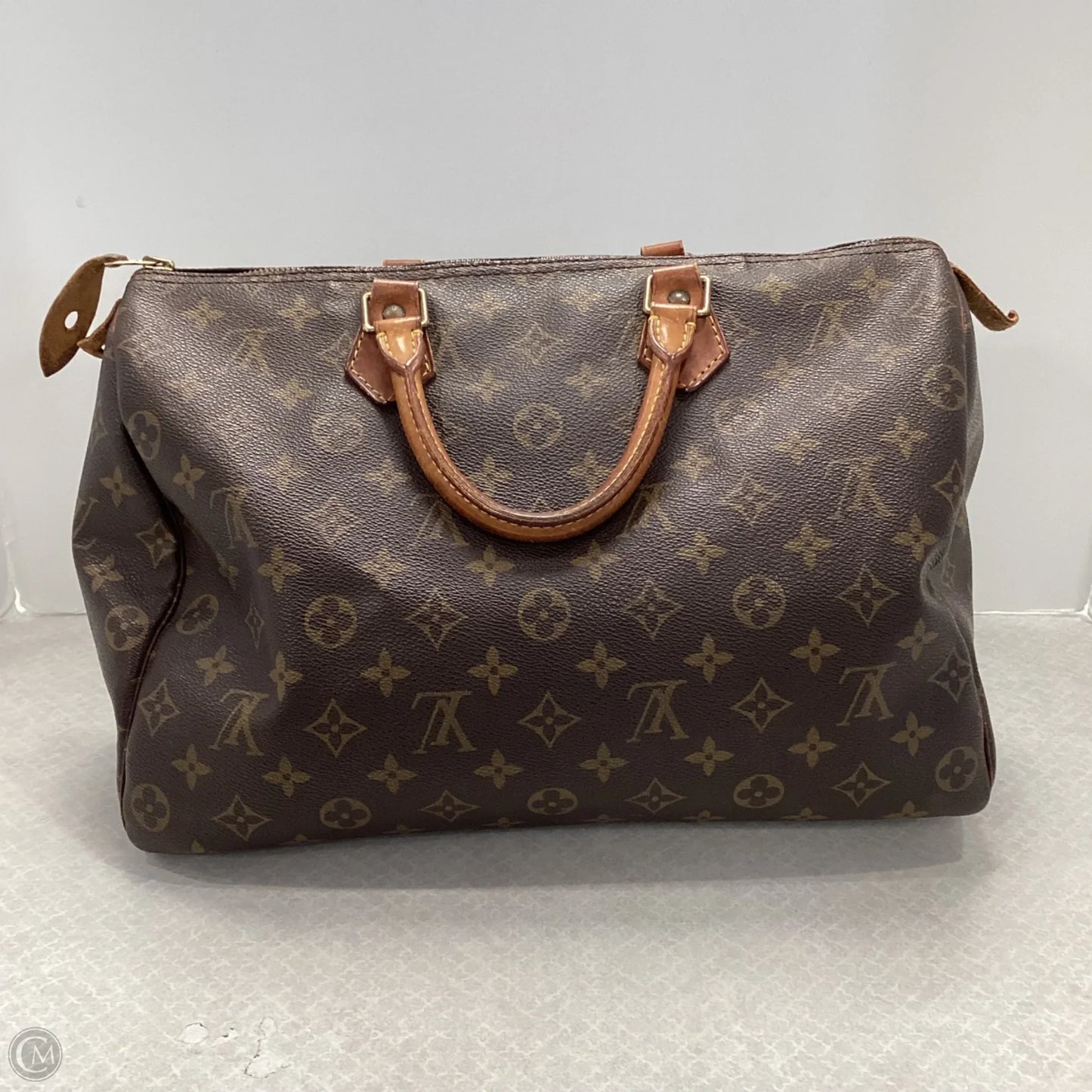 Handbag Luxury Designer By Louis Vuitton, Size: Medium