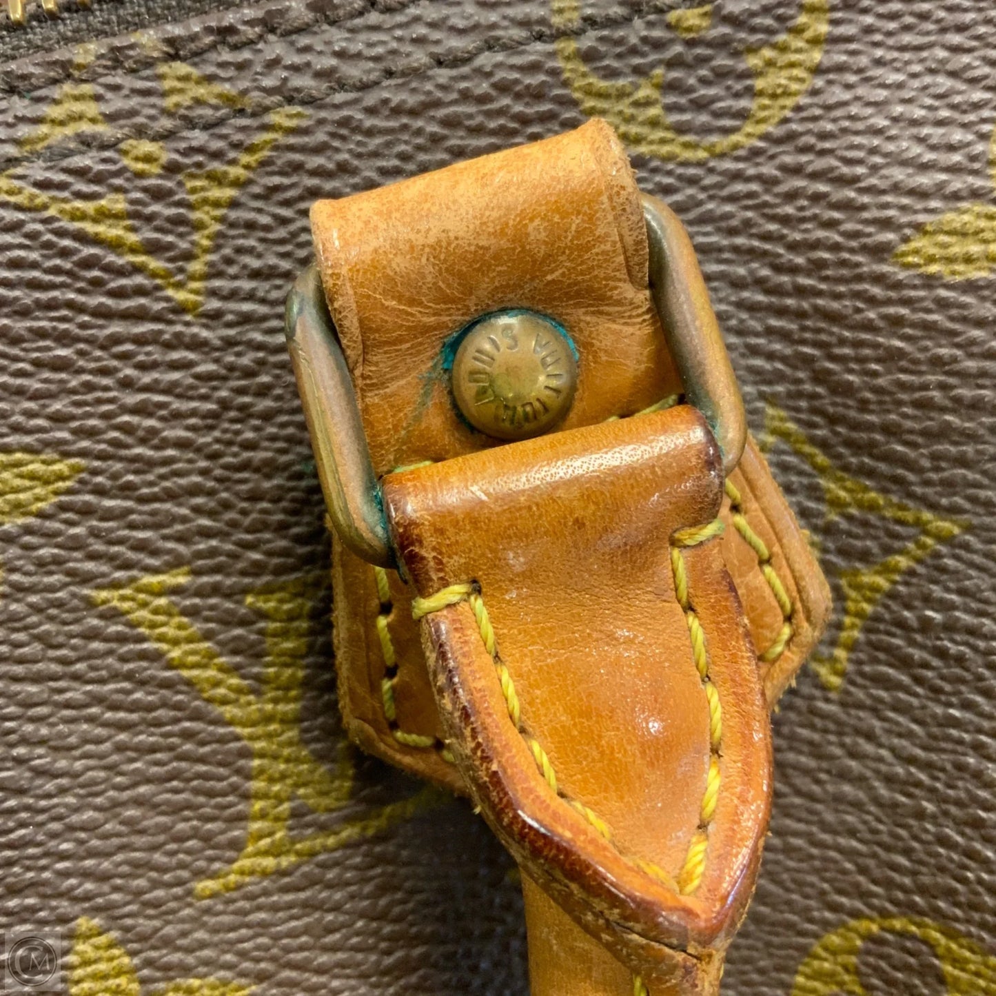 Handbag Luxury Designer By Louis Vuitton, Size: Medium