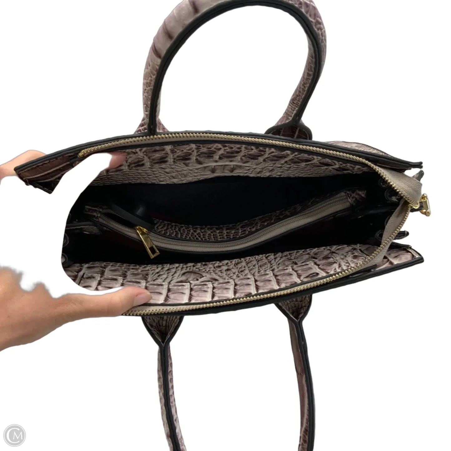 Handbag By Clothes Mentor, Size: Medium