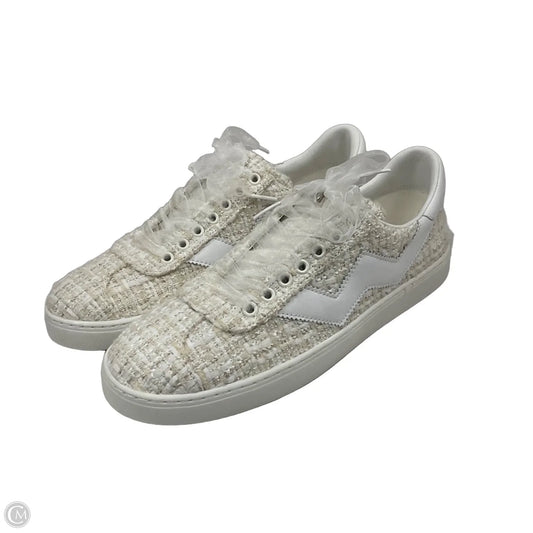 Shoes Designer By Stuart Weitzman In White, Size: 7.5