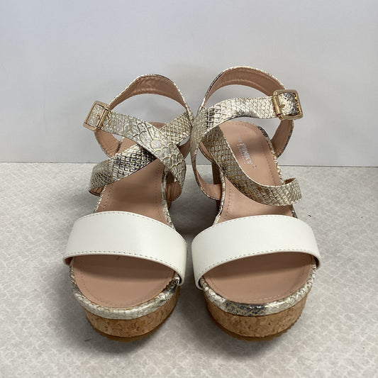 White Sandals Heels Wedge Via Pinky, Size 7.5