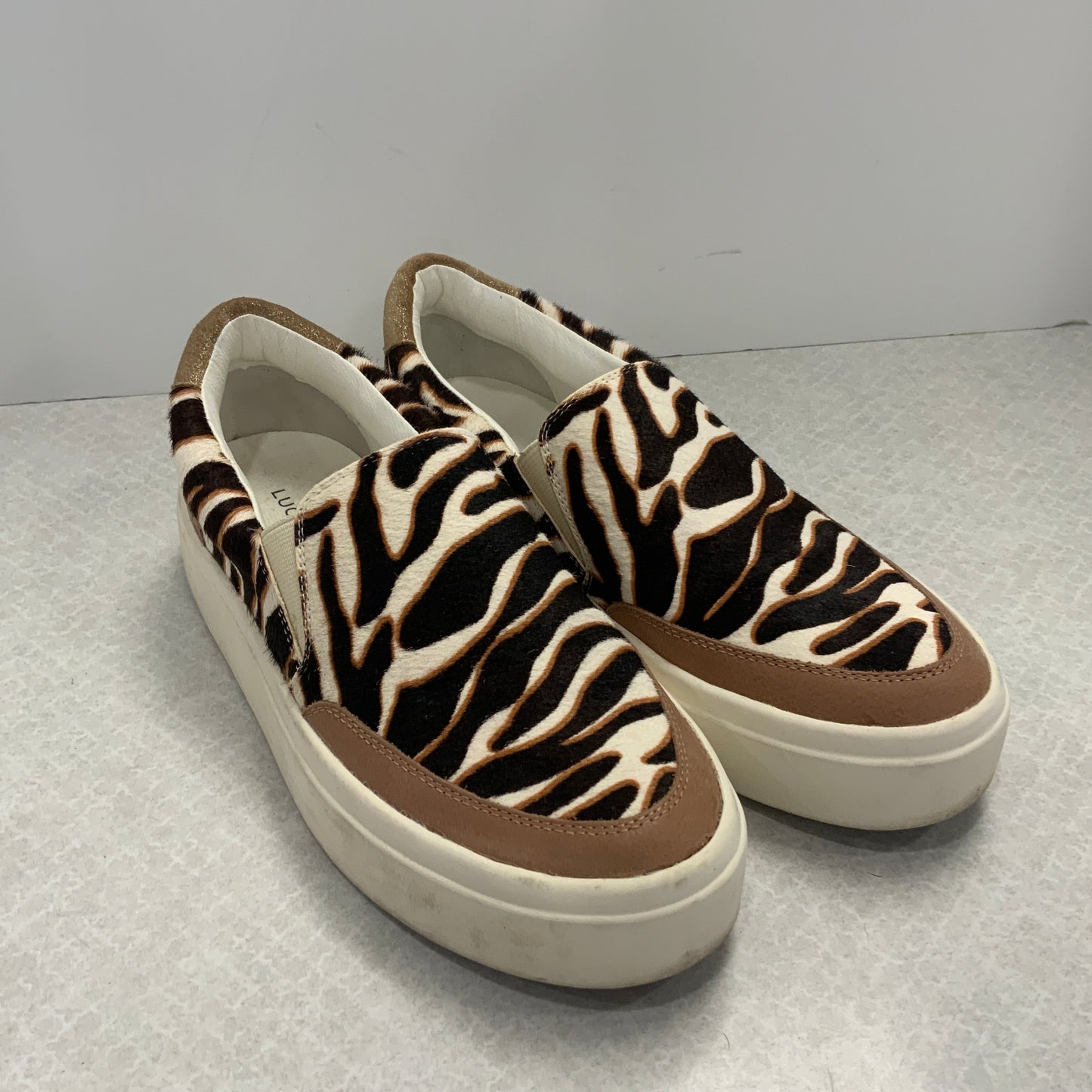 Shoes Sneakers By Lucky Brand In Animal Print, Size: 7.5