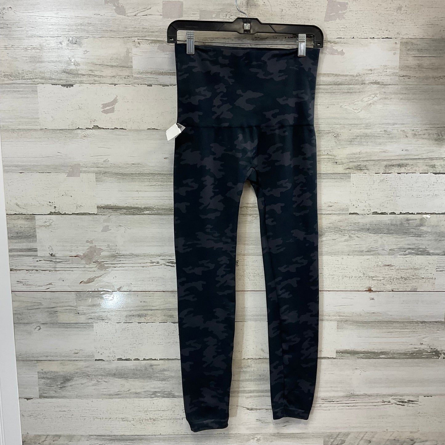 Pants Leggings By Spanx In Camouflage Print, Size: 1x