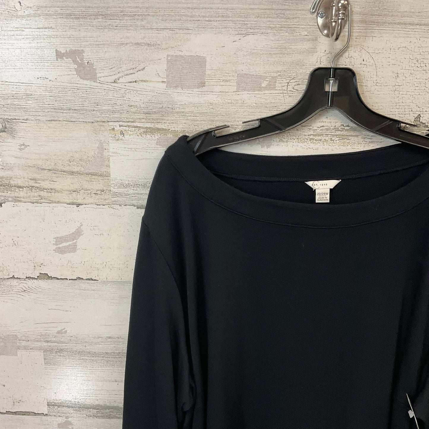 Top Long Sleeve By Cato In Black, Size: 3x