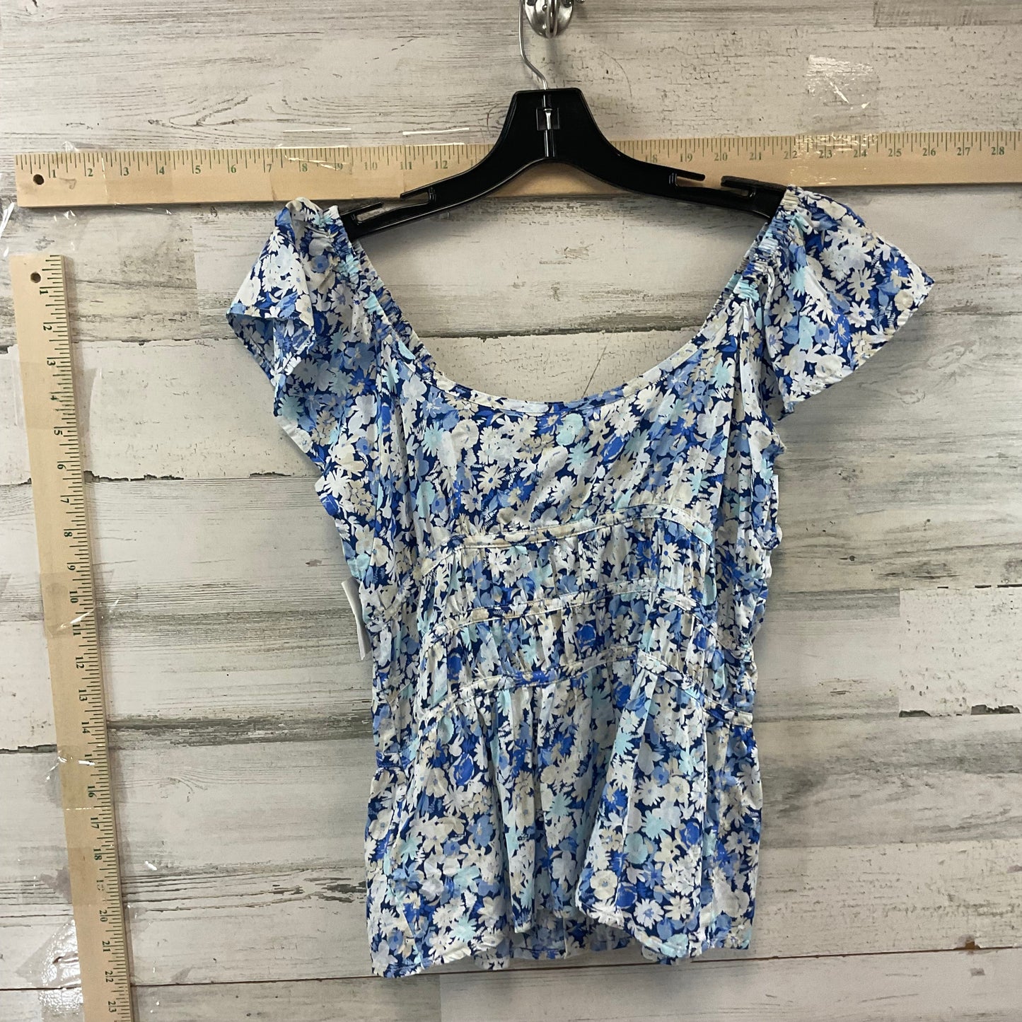 Top Short Sleeve By Gap  Size: Xs