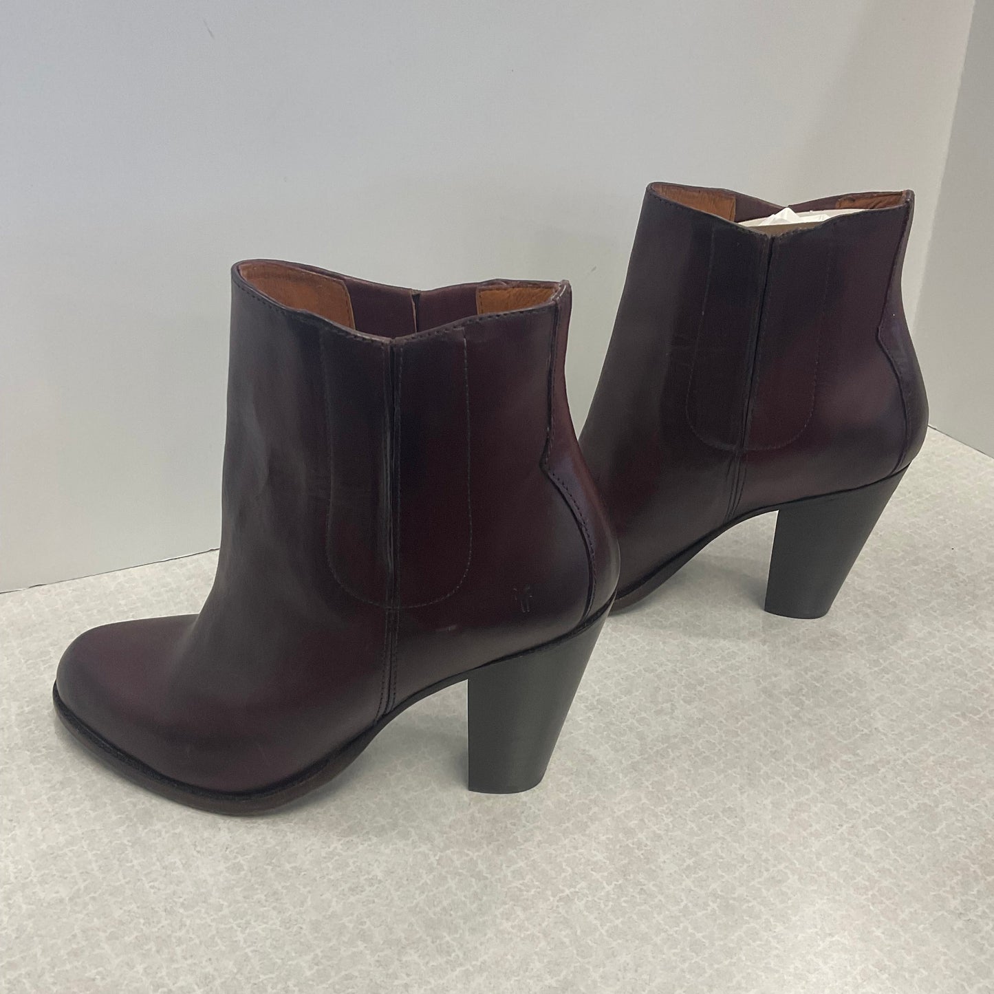 Boots Ankle Heels By Frye In Burgundy, Size: 9