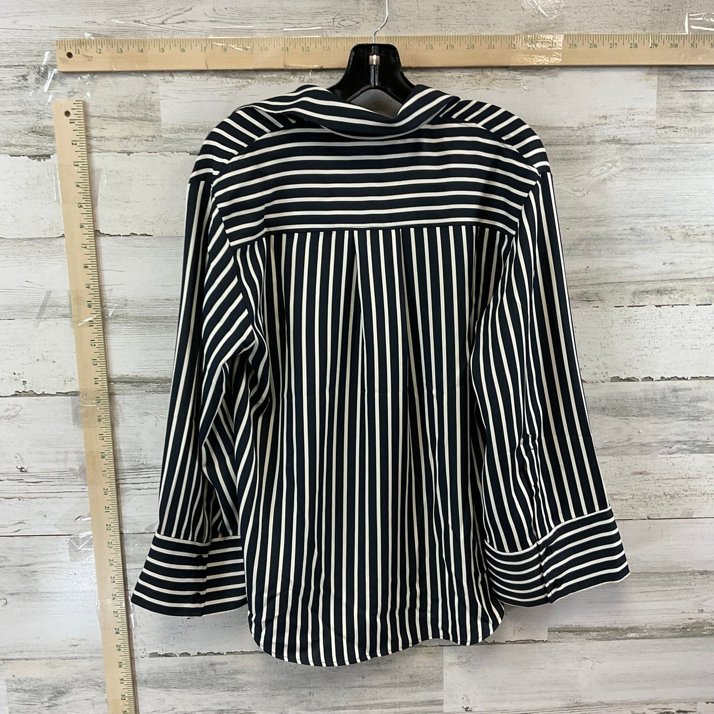 Blouse Long Sleeve By H&m  Size: Xs