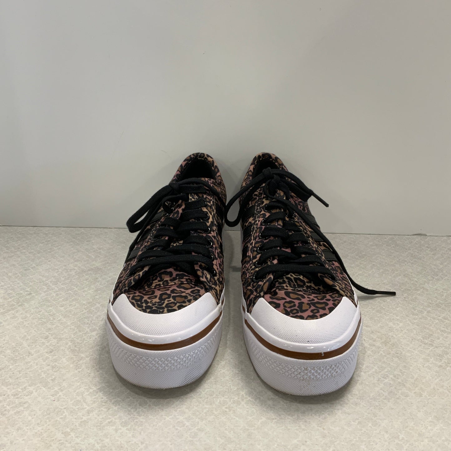 Animal Print Shoes Sneakers Adidas, Size 10