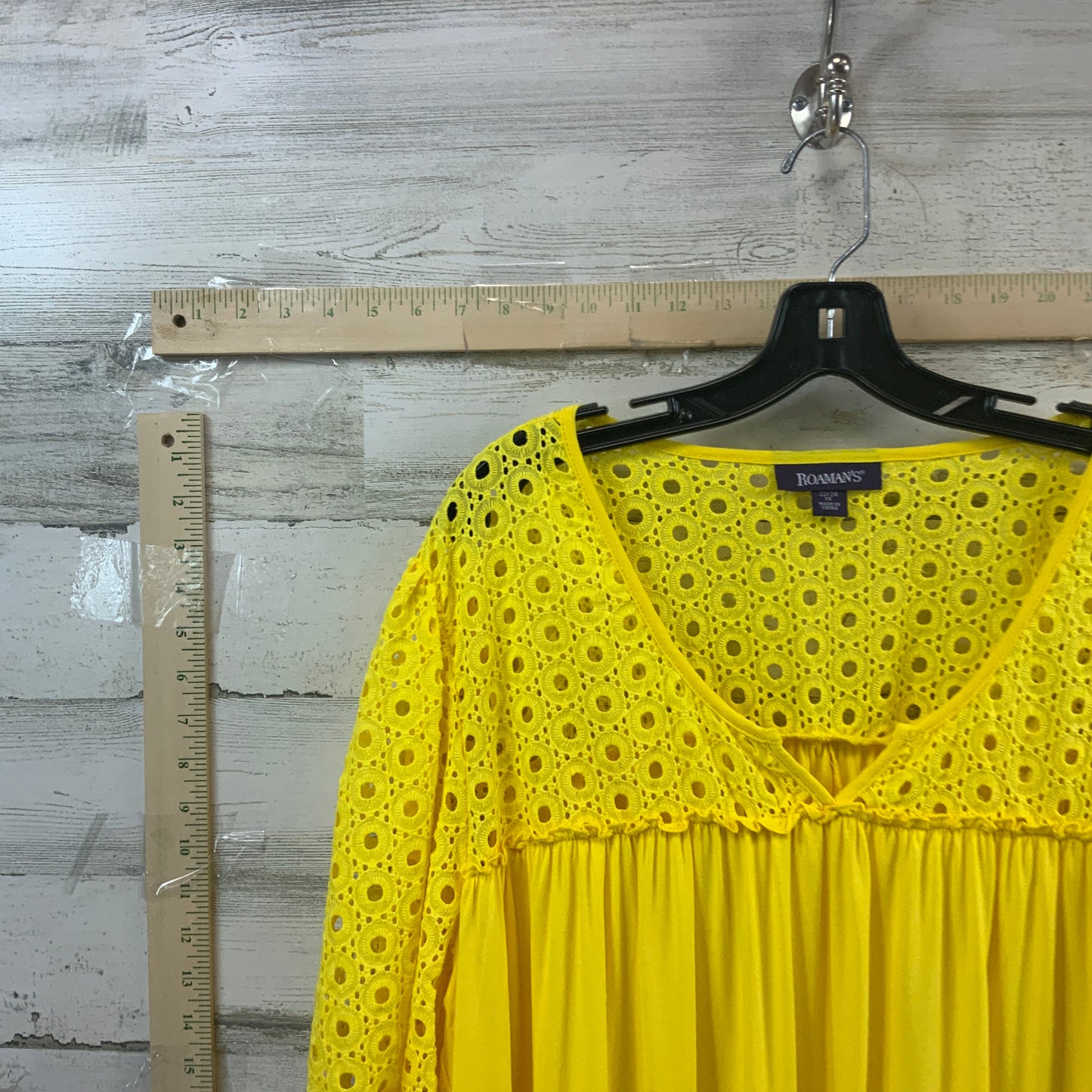 Yellow Top Short Sleeve Romans, Size 3x